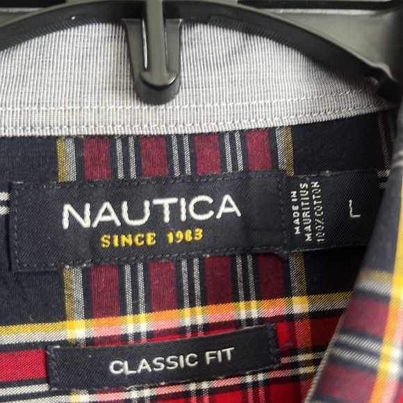 button down - Picture 3 of 4